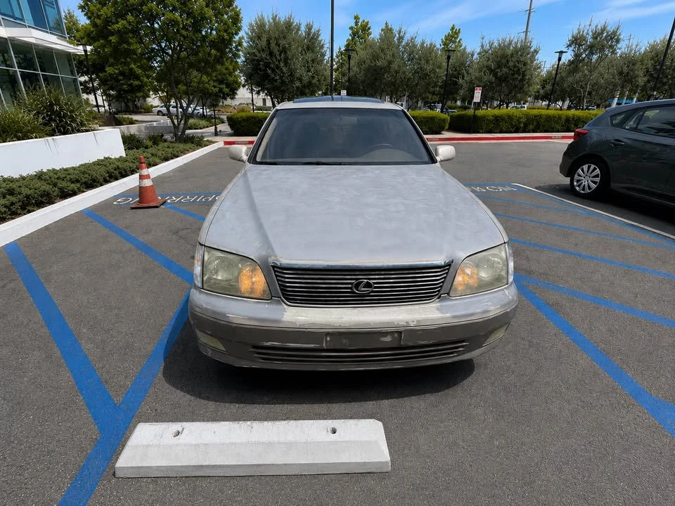 1999 Lexus LS 2nd Gen - Image 3 of 5