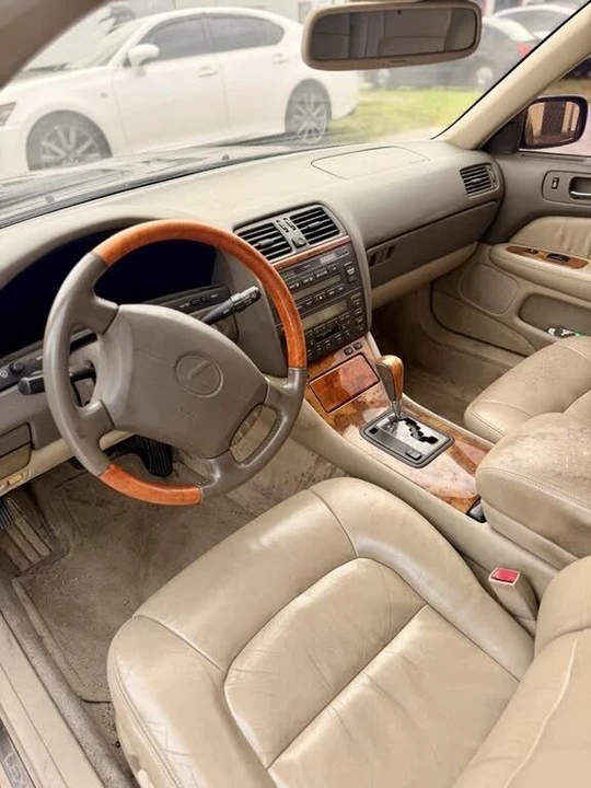 1999 Lexus LS 2nd Gen - Image 9 of 14