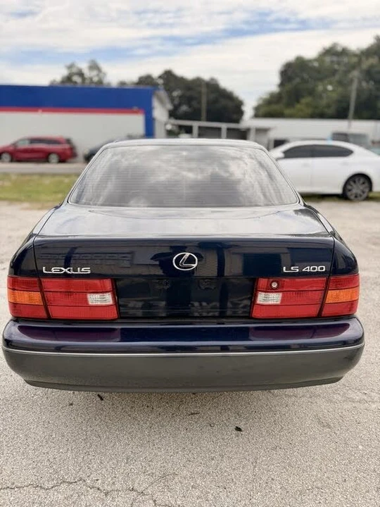 1999 Lexus LS 2nd Gen - Image 3 of 14