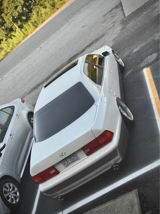 1999 Lexus LS 2nd Gen - Image 12 of 18
