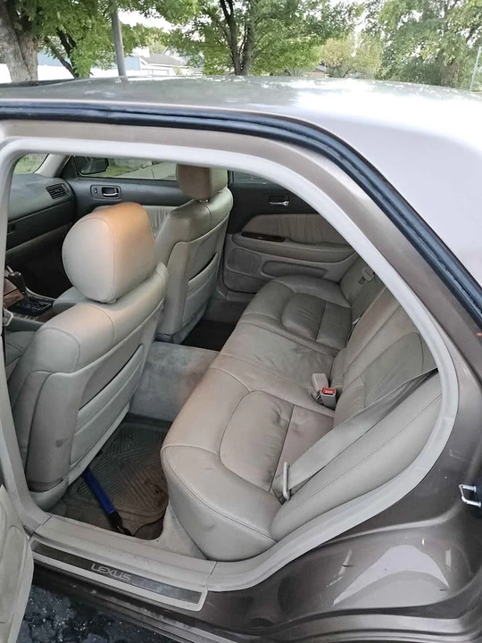 1999 Lexus LS 2nd Gen - Image 6 of 11