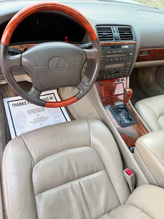 1999 Lexus LS 2nd Gen - Image 8 of 12