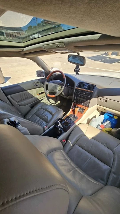 1999 Lexus LS 2nd Gen - Image 7 of 10