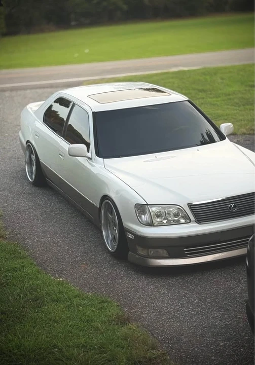1999 Lexus LS 2nd Gen - Image 14 of 18