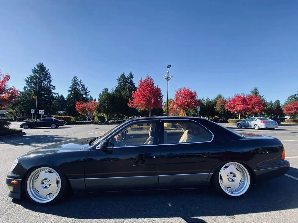 1999 Lexus LS 2nd Gen - Image 3 of 8