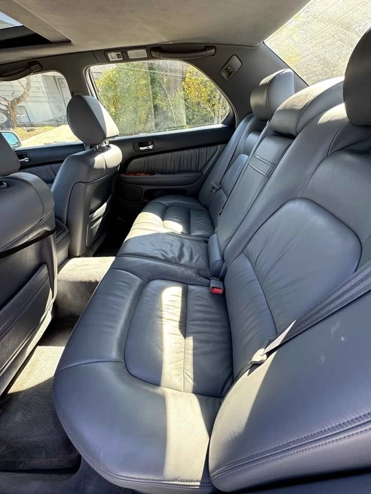 1999 Lexus LS 2nd Gen - Image 12 of 15