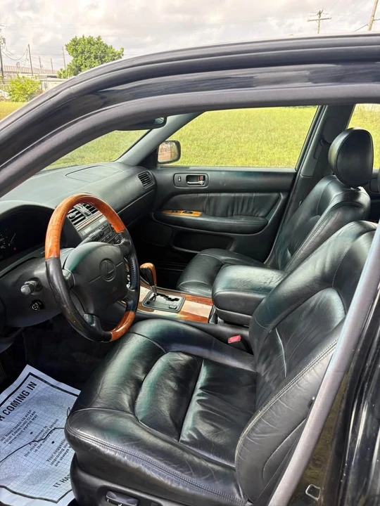 1999 Lexus LS 2nd Gen - Image 8 of 9