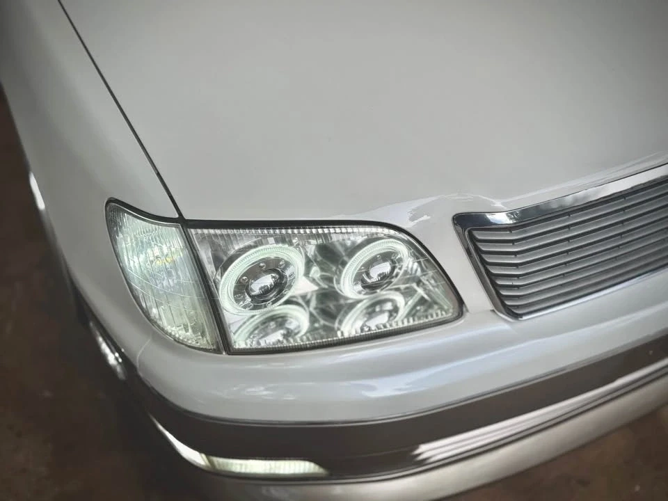 1999 Lexus LS 2nd Gen - Image 9 of 18