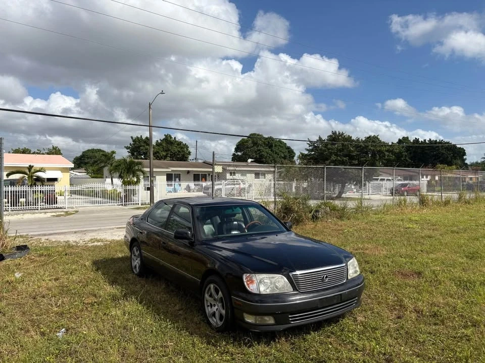 1999 Lexus LS 2nd Gen - Image 7 of 9