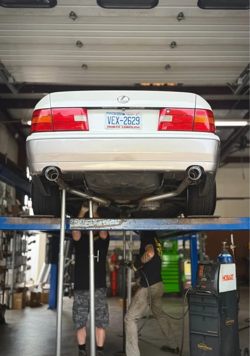 1999 Lexus LS 2nd Gen - Image 11 of 18