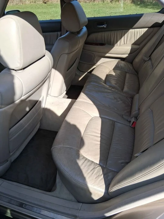 1999 Lexus LS 2nd Gen - Image 8 of 9