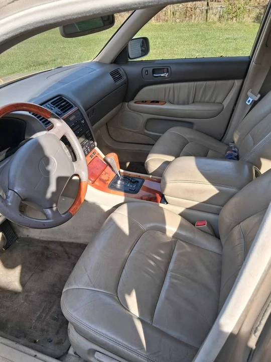 1999 Lexus LS 2nd Gen - Image 7 of 9