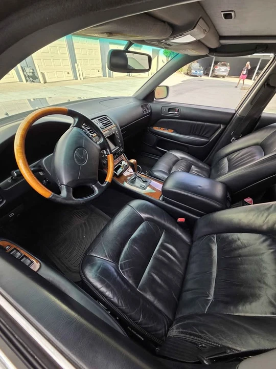 1999 Lexus LS 2nd Gen - Image 6 of 6