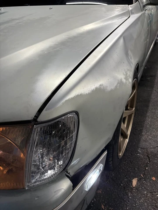1999 Lexus LS 2nd Gen - Image 5 of 10