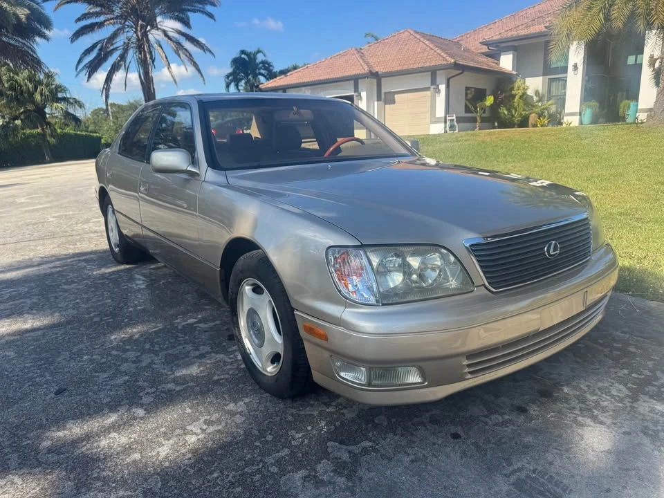 1999 Lexus LS 2nd Gen - Image 2 of 17