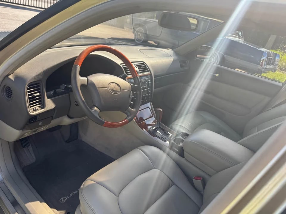 1999 Lexus LS 2nd Gen - Image 8 of 17