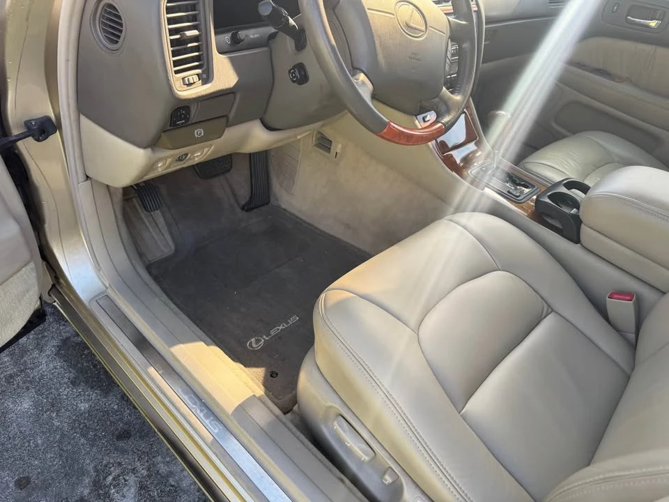 1999 Lexus LS 2nd Gen - Image 10 of 17