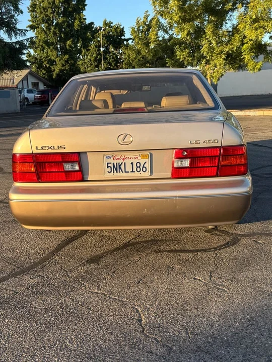 1999 Lexus LS 2nd Gen - Image 2 of 7