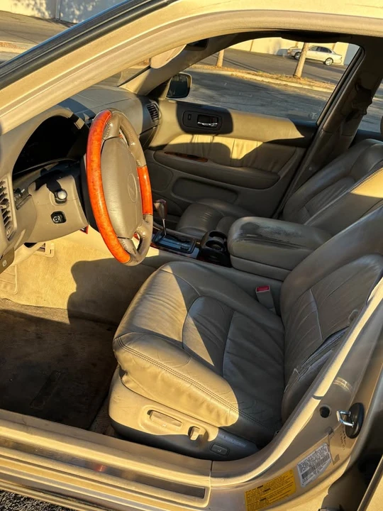 1999 Lexus LS 2nd Gen - Image 5 of 7