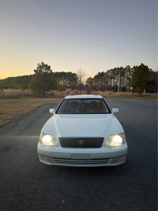 1999 Lexus LS 2nd Gen - Image 2 of 12