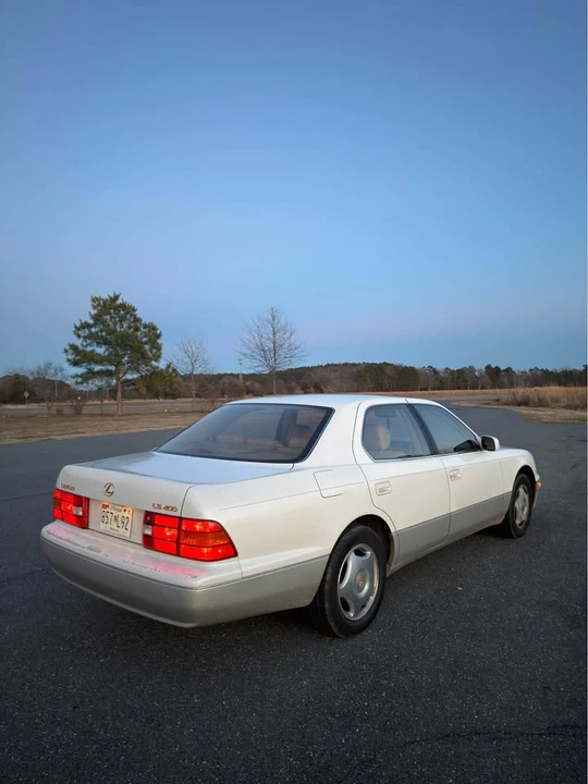 1999 Lexus LS 2nd Gen - Image 5 of 12