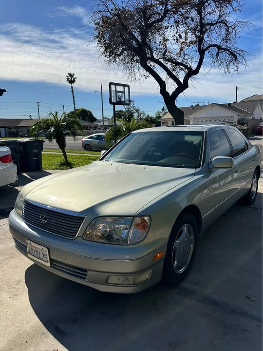1999 Lexus LS 2nd Gen - Image 6 of 12
