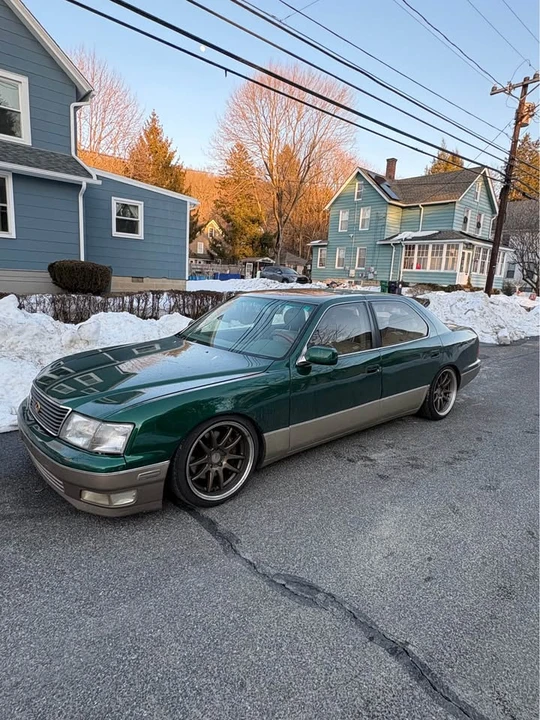 1999 Lexus LS 2nd Gen - Image 2 of 10