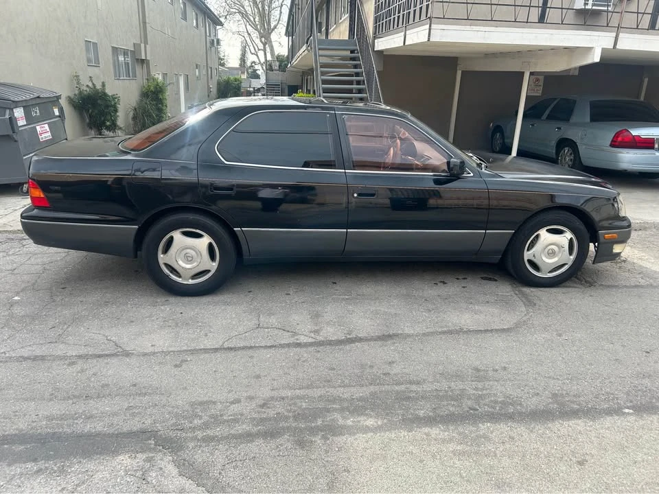 1999 Lexus LS 2nd Gen - Image 8 of 14