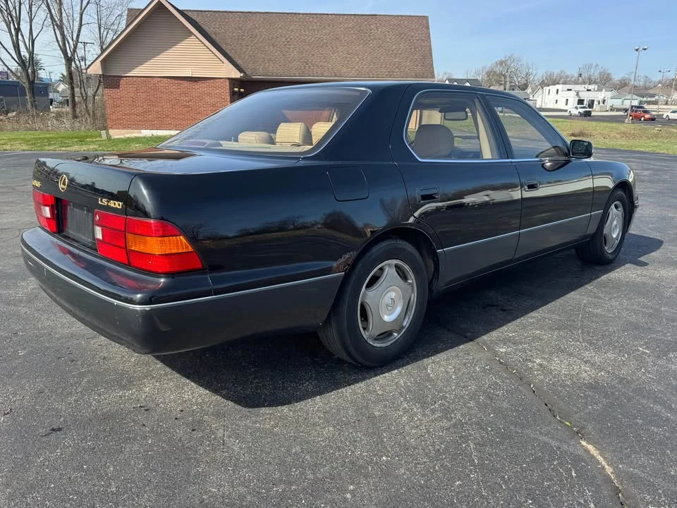 1999 Lexus LS 2nd Gen - Image 5 of 15