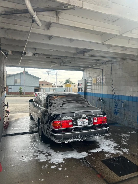 1999 Lexus LS 2nd Gen - Image 14 of 14