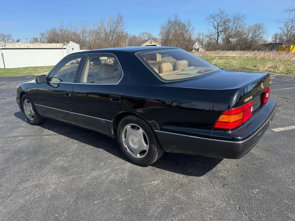 1999 Lexus LS 2nd Gen - Image 3 of 15