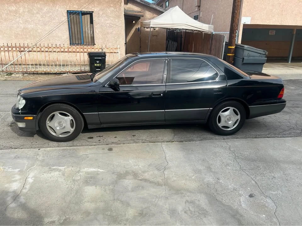 1999 Lexus LS 2nd Gen - Image 4 of 14