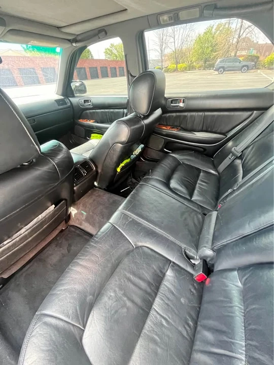 1999 Lexus LS 2nd Gen - Image 8 of 9