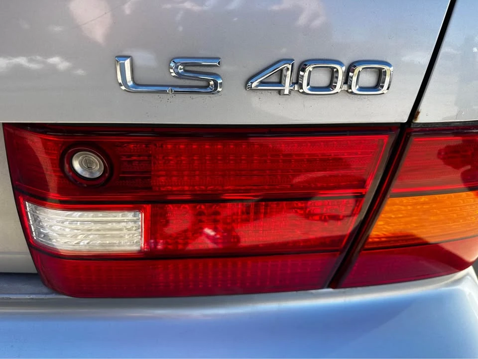 1999 Lexus LS 2nd Gen - Image 6 of 18
