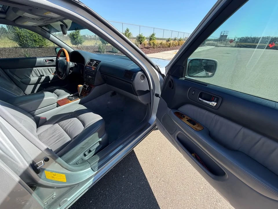 1999 Lexus LS 2nd Gen - Image 7 of 12