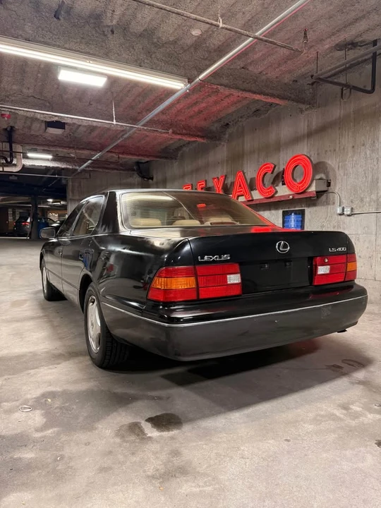 1999 Lexus LS 2nd Gen - Image 3 of 15
