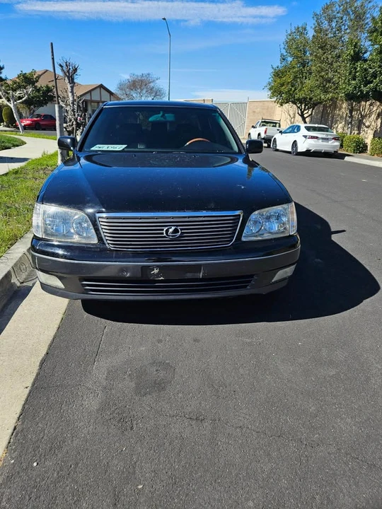 1999 Lexus LS 2nd Gen - Image 2 of 8