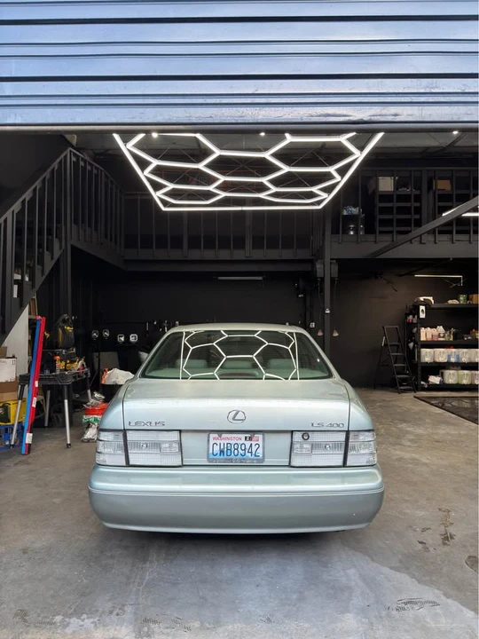 1999 Lexus LS 2nd Gen - Image 5 of 14