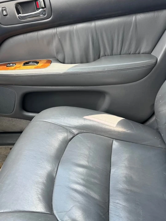 1999 Lexus LS 2nd Gen - Image 18 of 19
