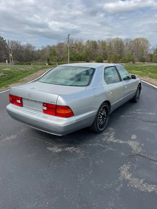 1999 Lexus LS 2nd Gen - Image 8 of 19