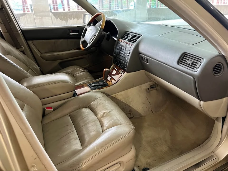 1999 Lexus LS 2nd Gen - Image 6 of 8