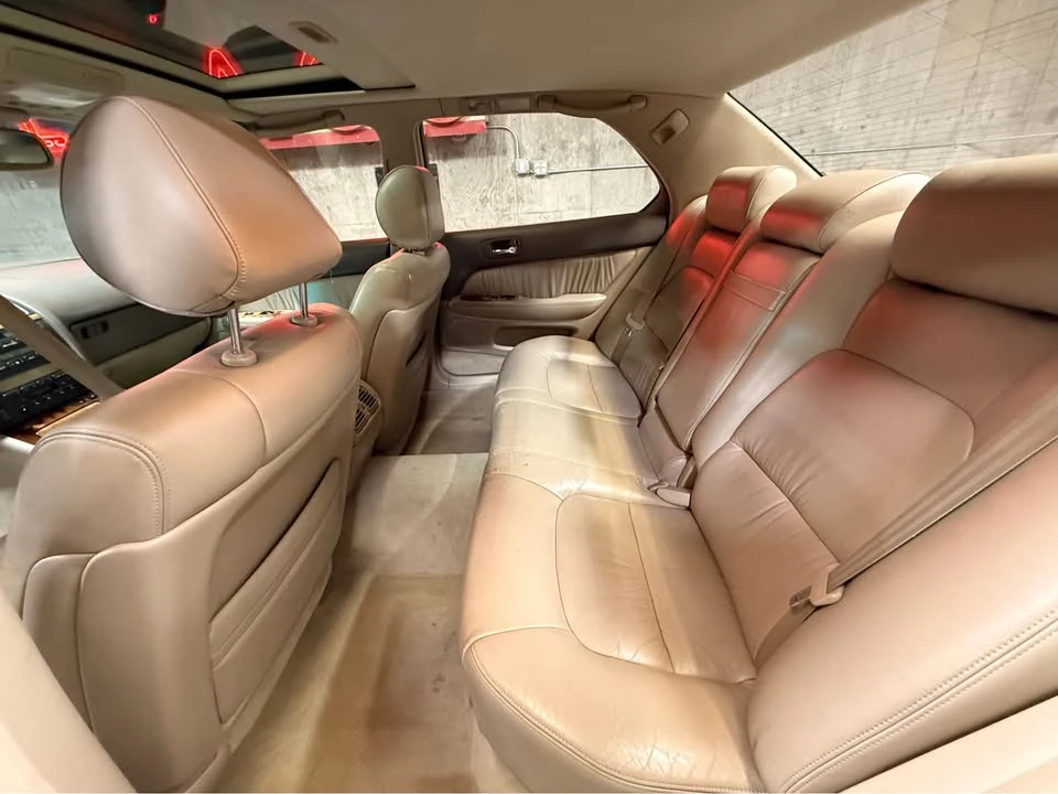 1999 Lexus LS 2nd Gen - Image 12 of 15