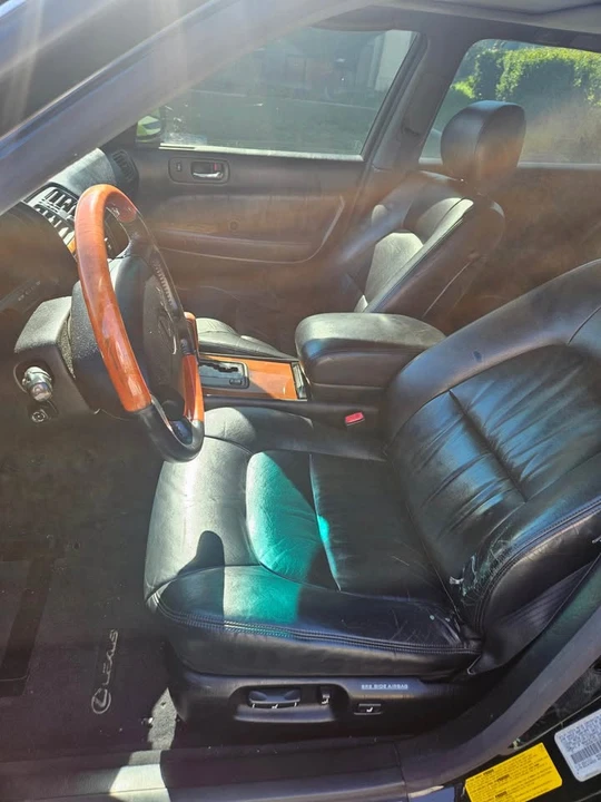 1999 Lexus LS 2nd Gen - Image 6 of 8