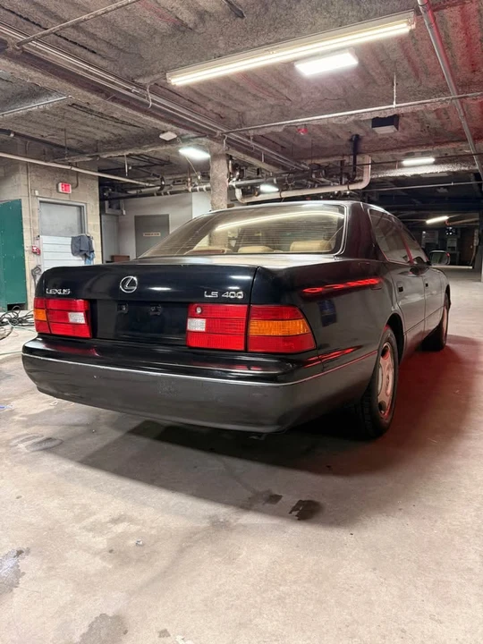 1999 Lexus LS 2nd Gen - Image 5 of 15