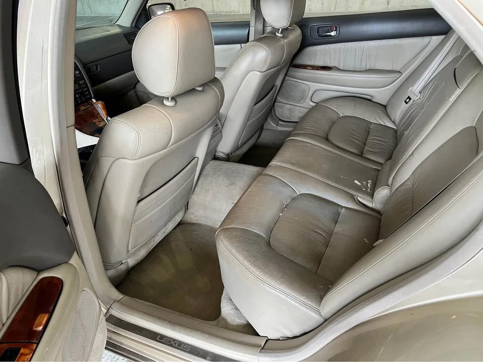 1999 Lexus LS 2nd Gen - Image 7 of 8