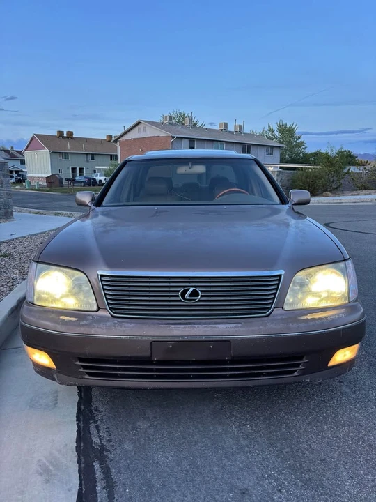 1999 Lexus LS 2nd Gen - Image 3 of 15
