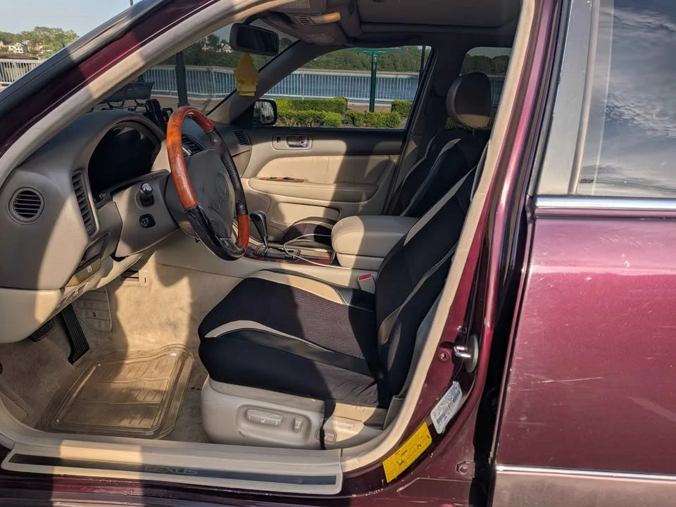 1999 Lexus LS 2nd Gen - Image 10 of 12
