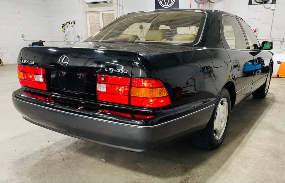 1999 Lexus LS 2nd Gen - Image 3 of 16