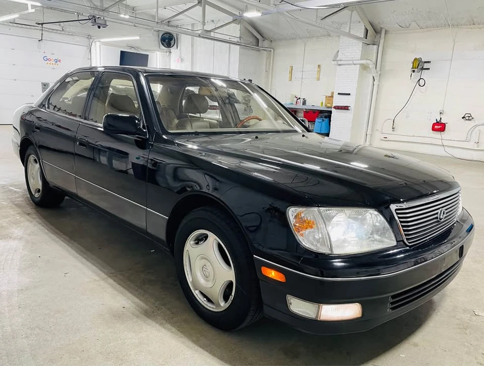 1999 Lexus LS 2nd Gen - Image 2 of 16
