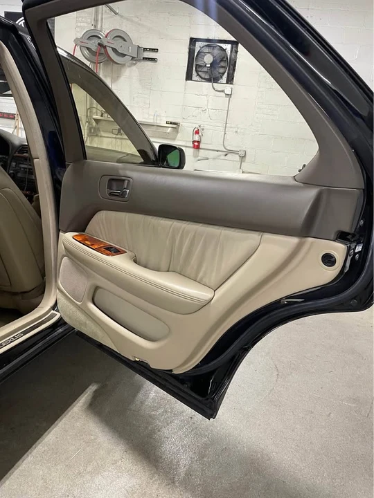 1999 Lexus LS 2nd Gen - Image 9 of 16